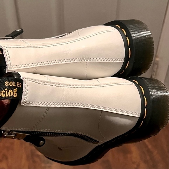 DR. MARTENS white leather 1460 twin zipper boots. Size 5 NWOT - Picture 11 of 12